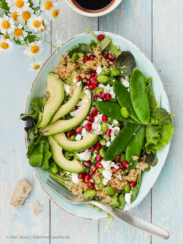  Power salad Green Spirit with edamame, avocado, mangetout, quinoa and pomegranate | GourmetGuerilla .com 