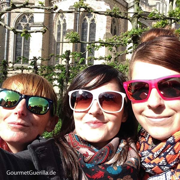 Bruges Selfie Onze-Lieve-Vrouw #gourmet guerrilla # city tips #travel # bruges
