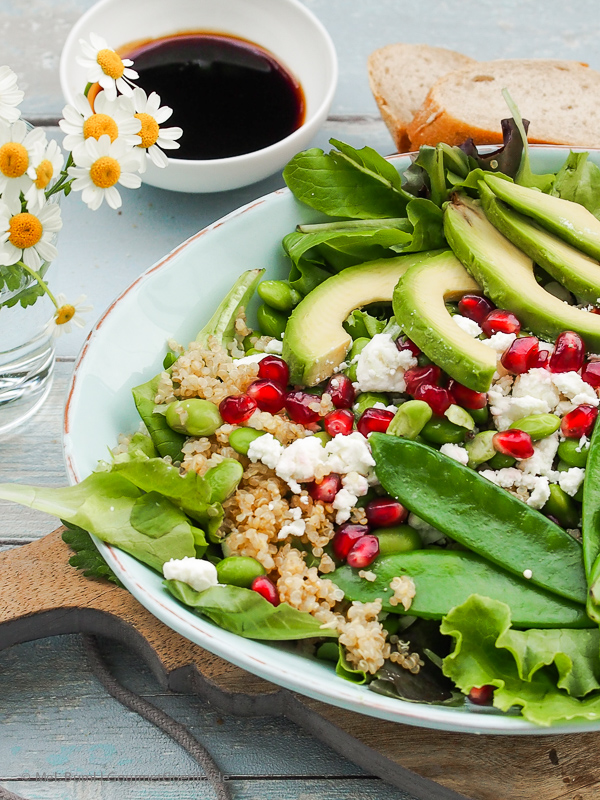  Power Salad Green Spirit with edamame, avocado, mangetout, quinoa and pomegranate | GourmetGuerilla.com 
