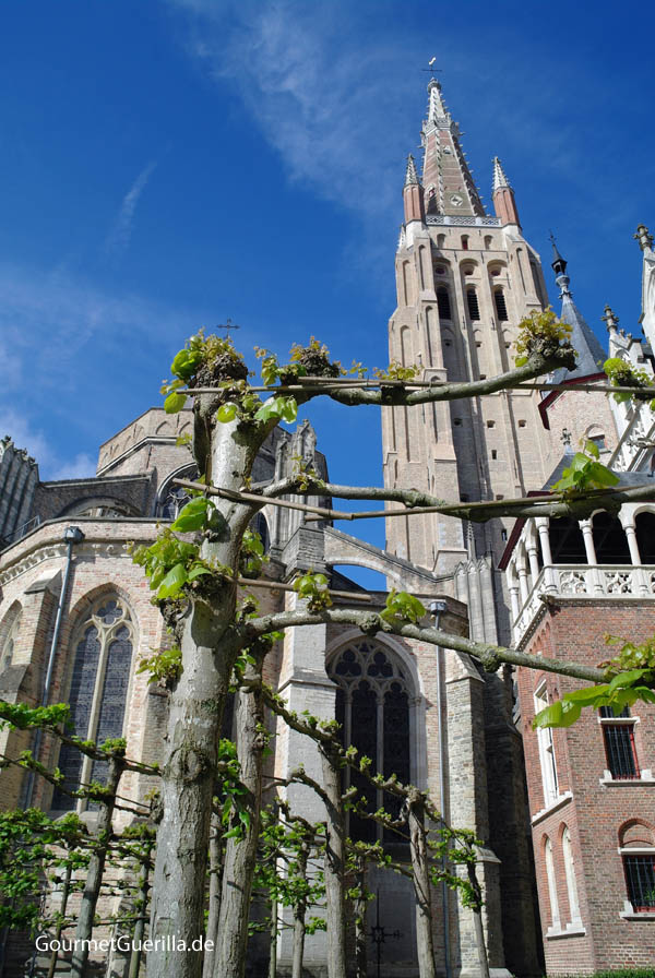 Onze-Lieve-Vrouw Bruges Church of Our Lady #gourmet guerrilla # city tips #travel # bruges